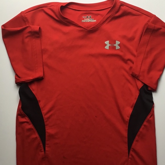 Under Armour Other - ❤️5 for $20 | Boys XS Under Armour Active Shirt